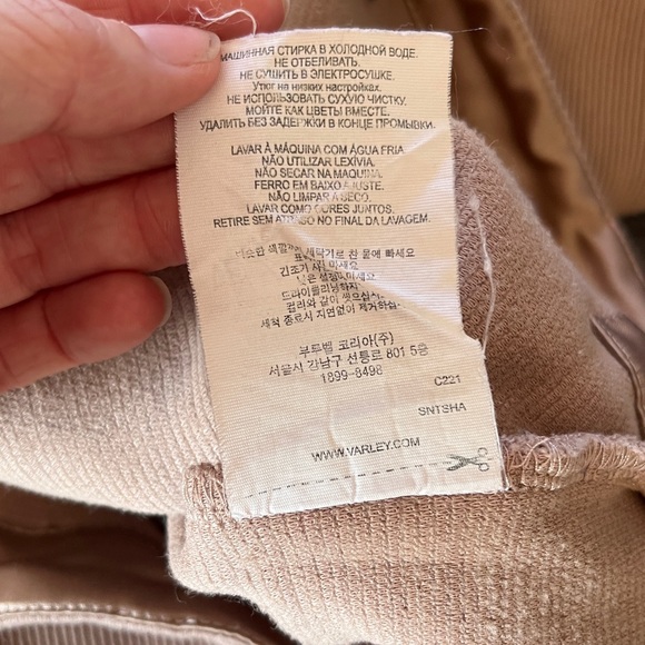 Varley Beige Ribbed Knit Top with back keyhole cutout size Large - Picture 5 of 7